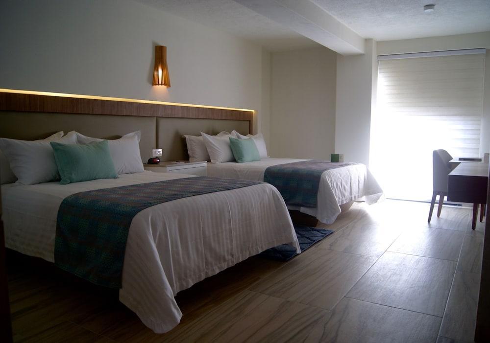 Hotel Velvet Plaza Guadalajara Eksteriør billede