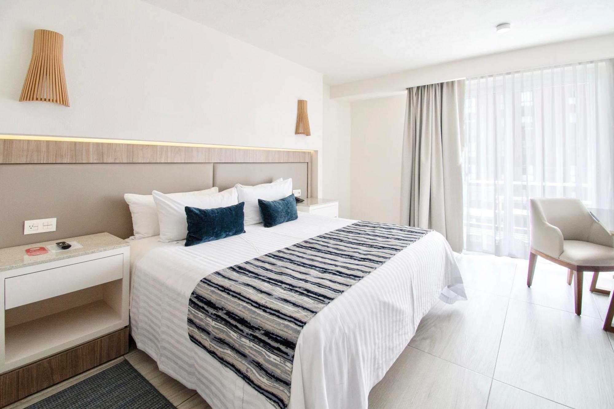 Hotel Velvet Plaza Guadalajara Eksteriør billede