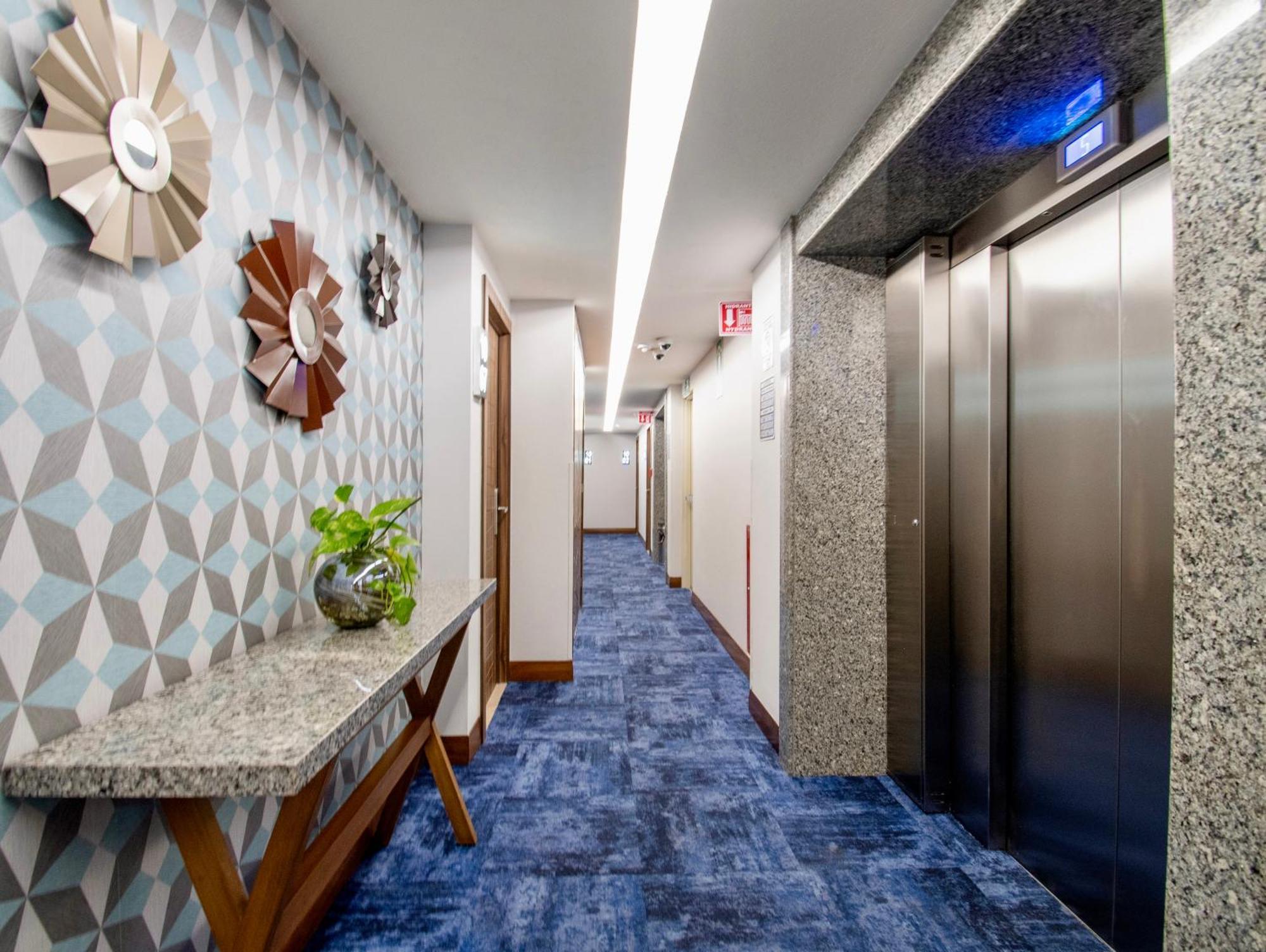 Hotel Velvet Plaza Guadalajara Eksteriør billede