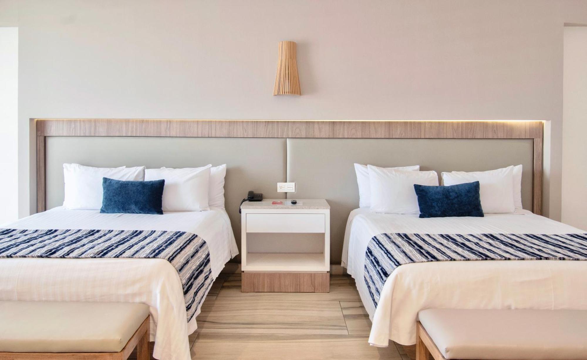 Hotel Velvet Plaza Guadalajara Eksteriør billede