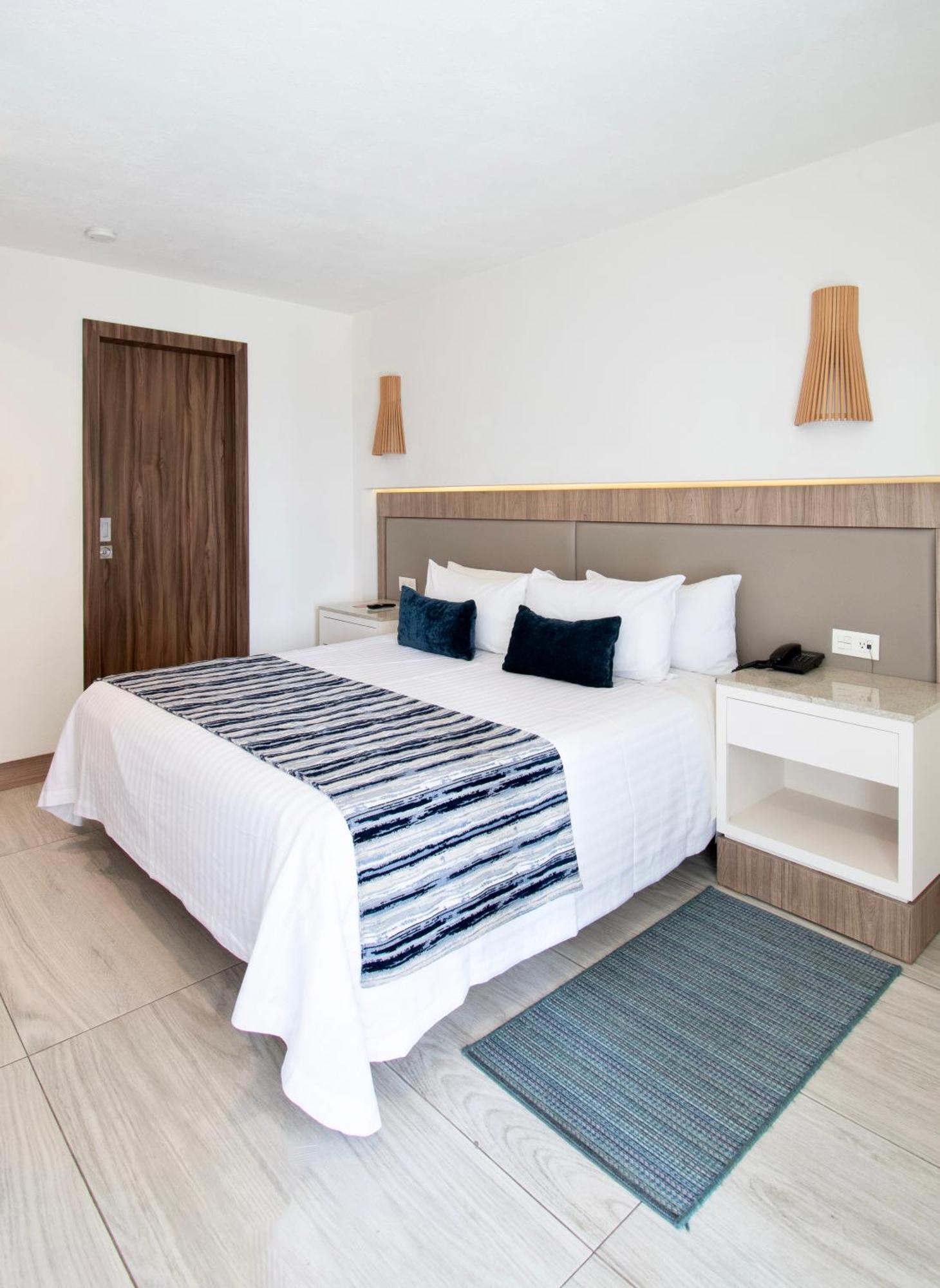 Hotel Velvet Plaza Guadalajara Eksteriør billede