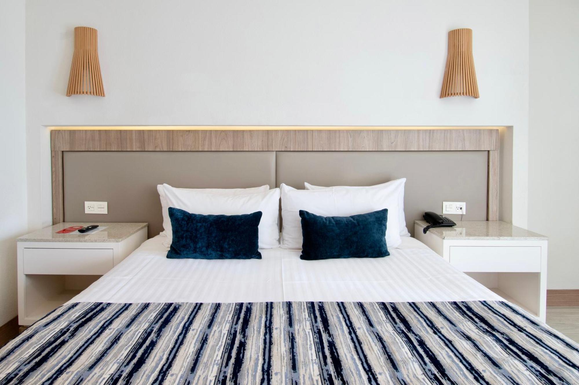 Hotel Velvet Plaza Guadalajara Eksteriør billede