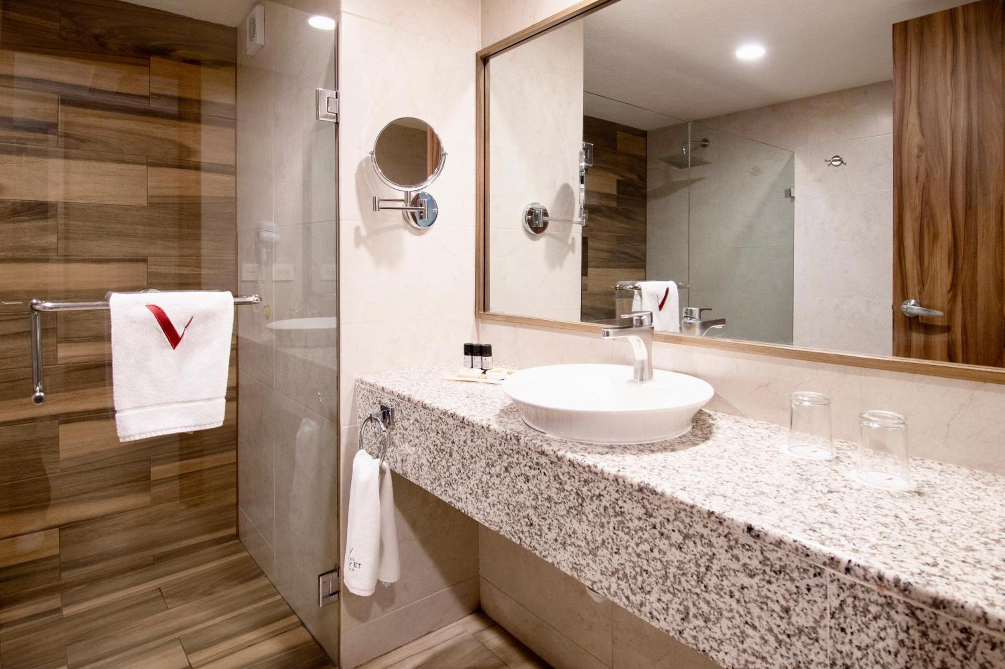 Hotel Velvet Plaza Guadalajara Eksteriør billede